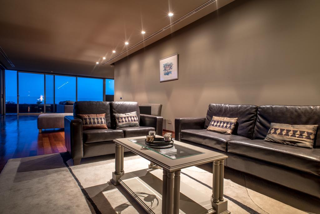 Arts In Penthouse Apartments Til Sol Фуншал Екстериор снимка