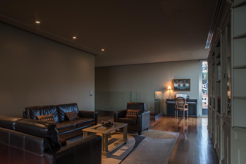 Arts In Penthouse Apartments Til Sol Фуншал Екстериор снимка