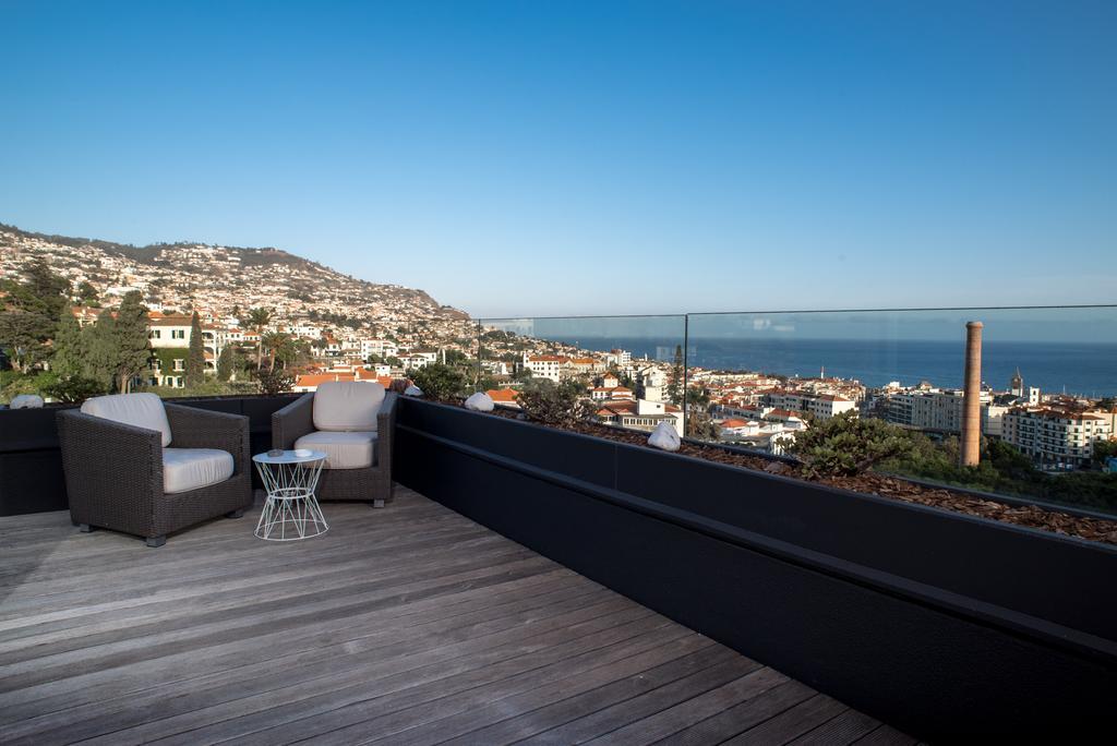 Arts In Penthouse Apartments Til Sol Фуншал Екстериор снимка